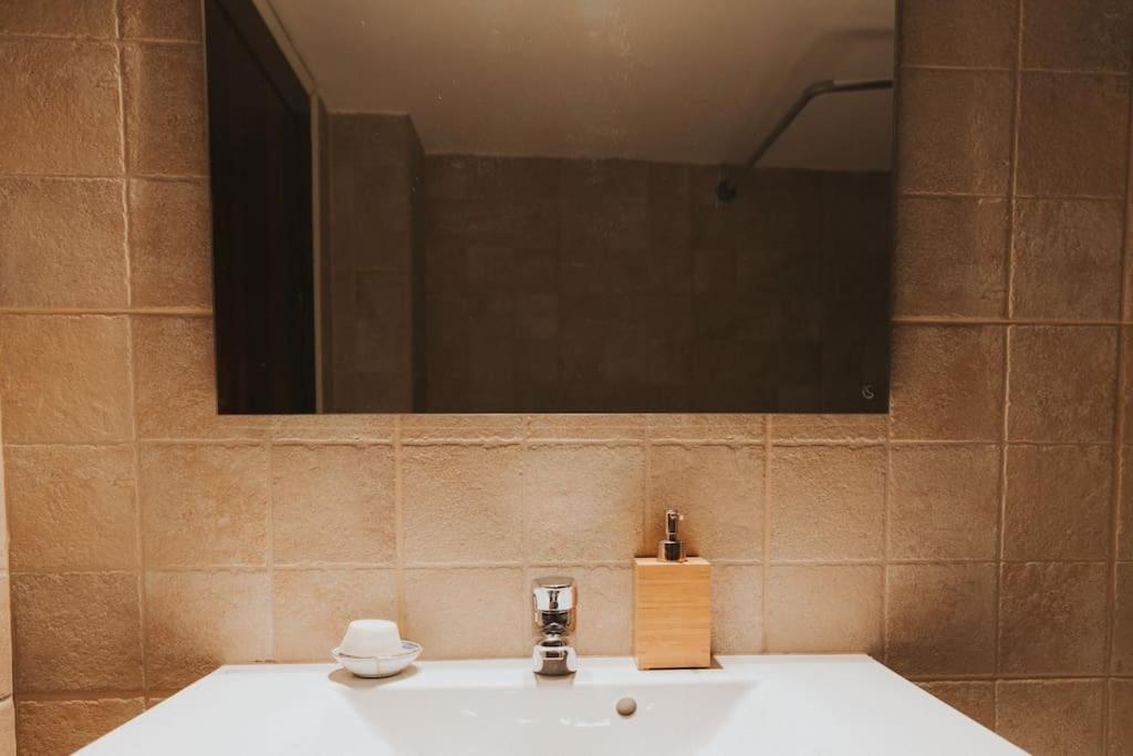 Renovated, Open And Functional Old City House Ираклио Екстериор снимка