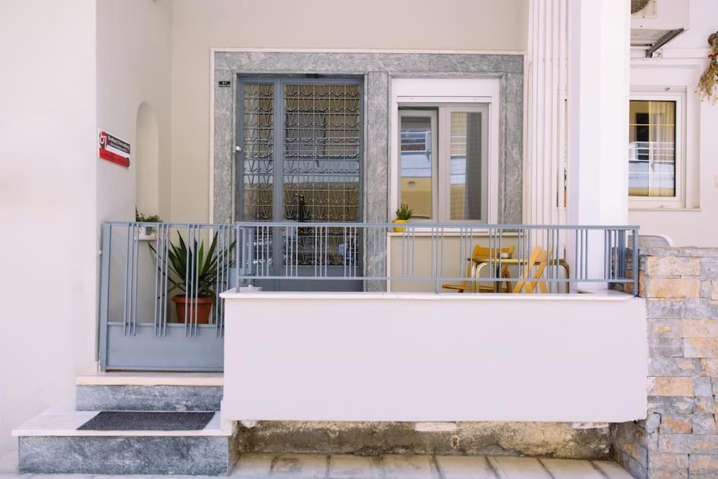 Renovated, Open And Functional Old City House Ираклио Екстериор снимка