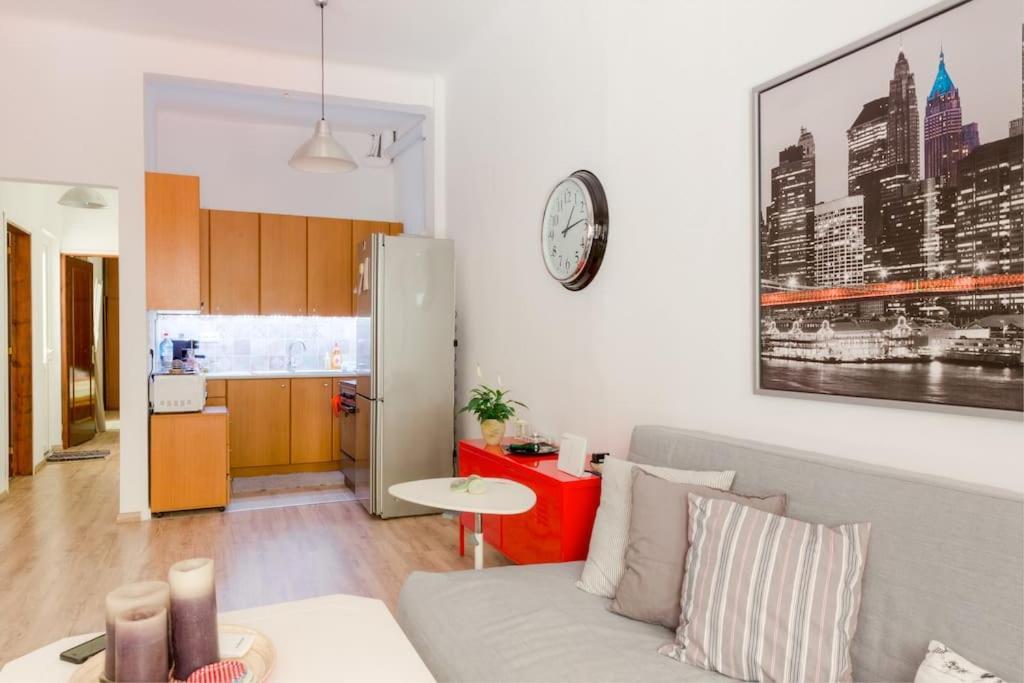 Renovated, Open And Functional Old City House Ираклио Екстериор снимка